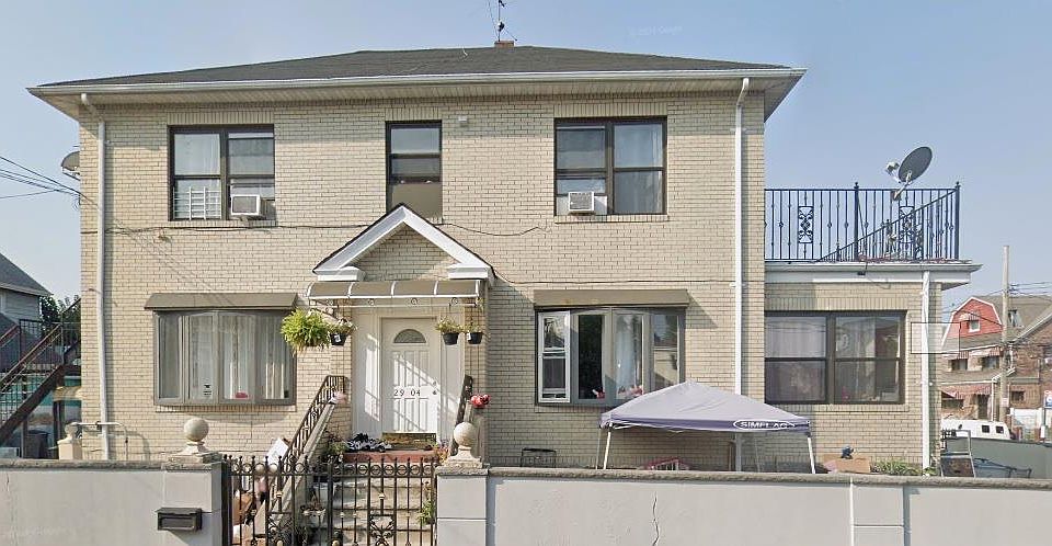 1st image of 29-04 Humphreys Street