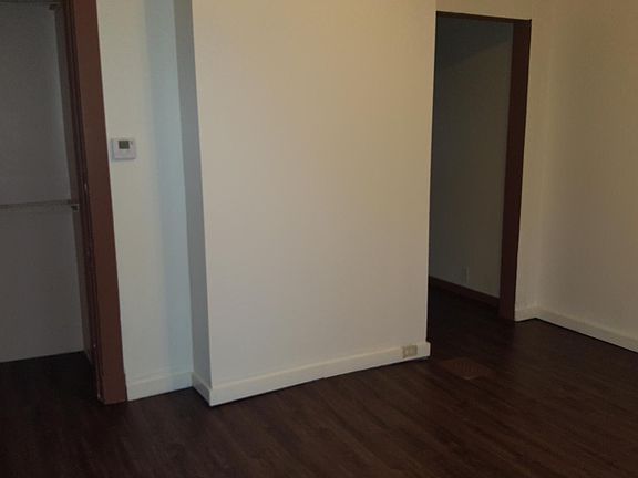 3rd image of 2628 Harrison Ave APT A
