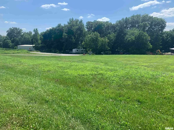 1019 Burton Meadows Rd, Quincy, IL 62305