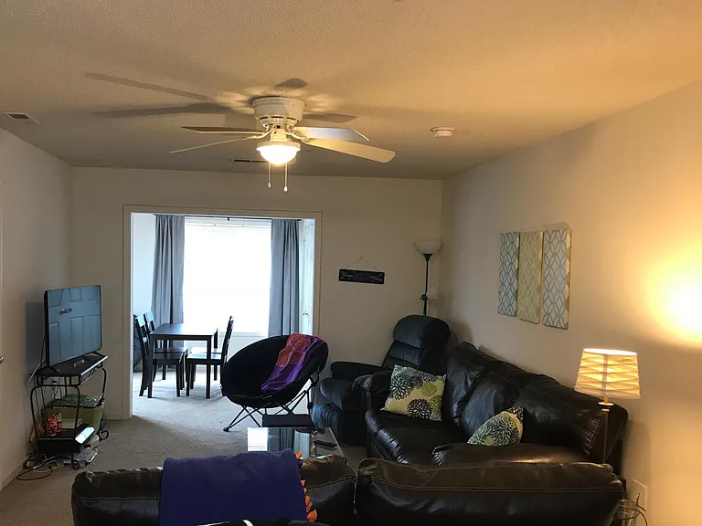 182 University Village Dr #A — Photo 1