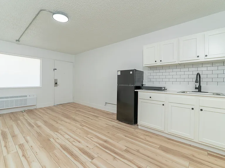 4120 Williams Ave #A — Photo 15
