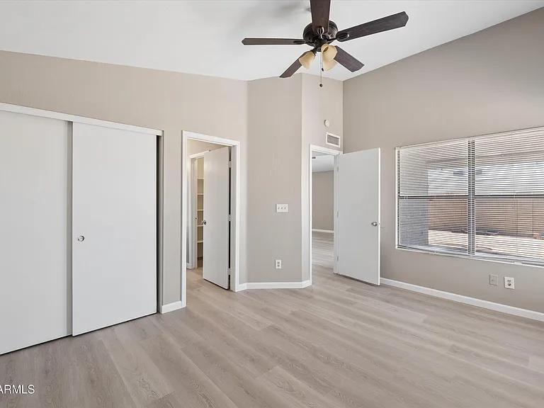 11904 N 76th Ln — Photo 12