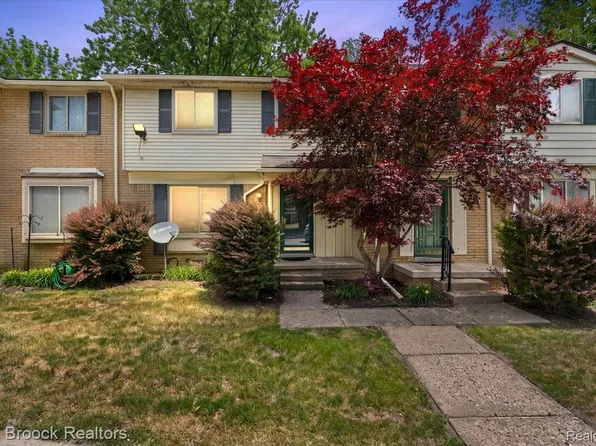 23656 Lahser Rd, Southfield, MI 48033
