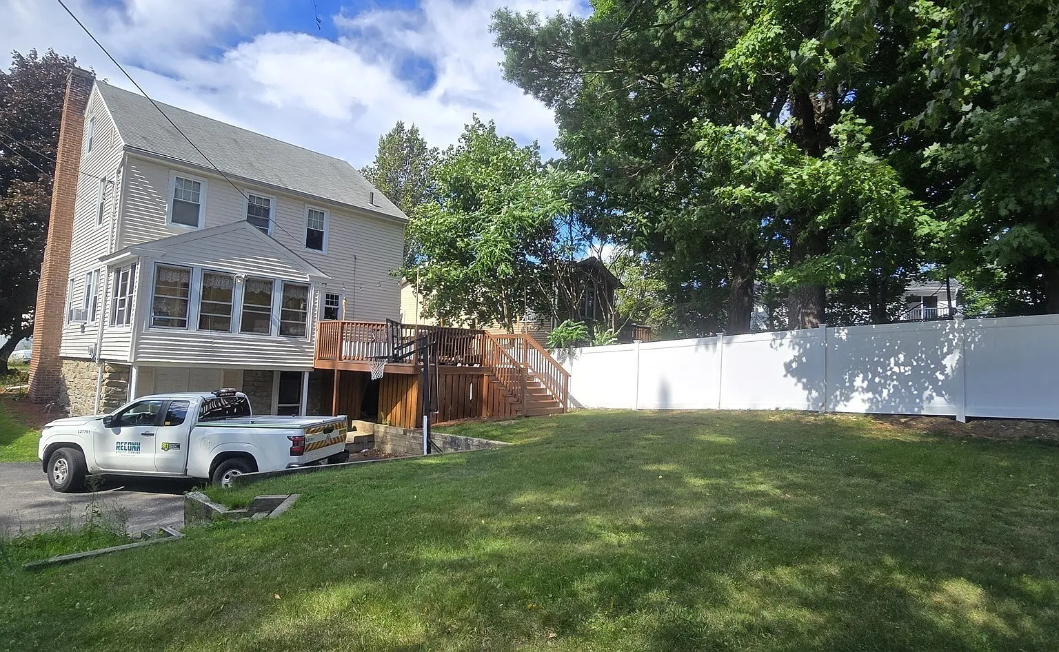 3 bed, 1.5 bath, 2518 sqft, $3,500 — Photo 2