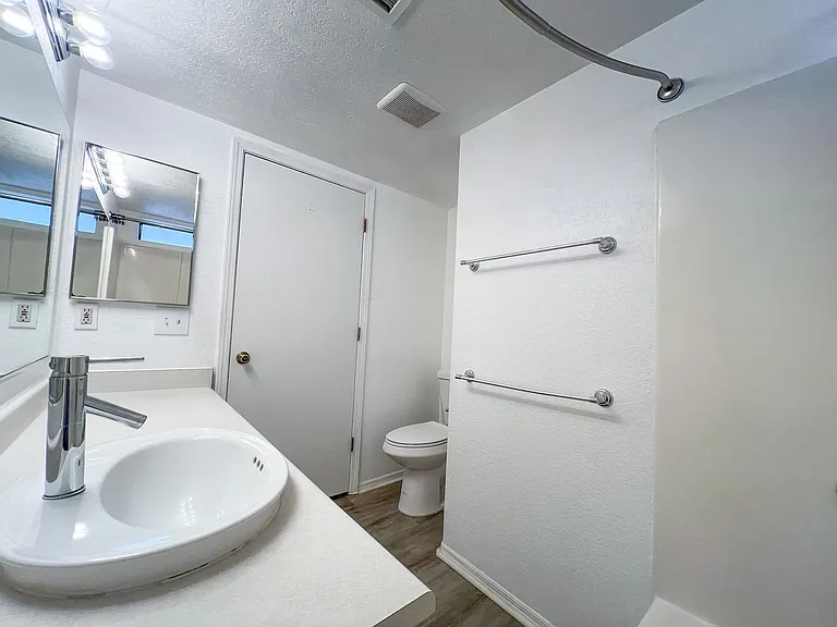 2573 S Quirt Cir #C — Photo 5