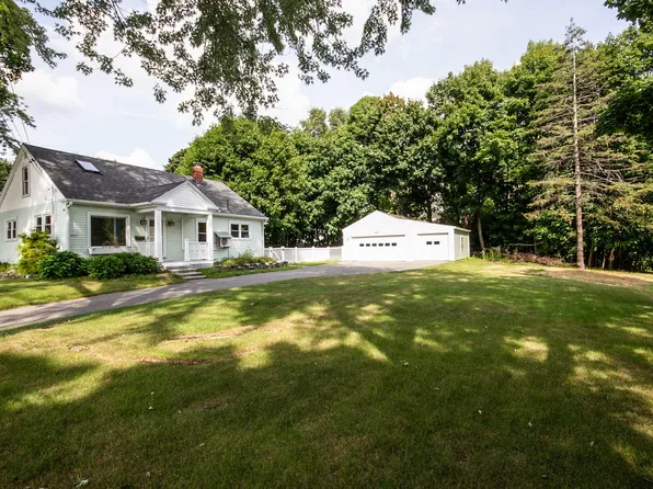 295 Maple Street, Bangor, ME 04401