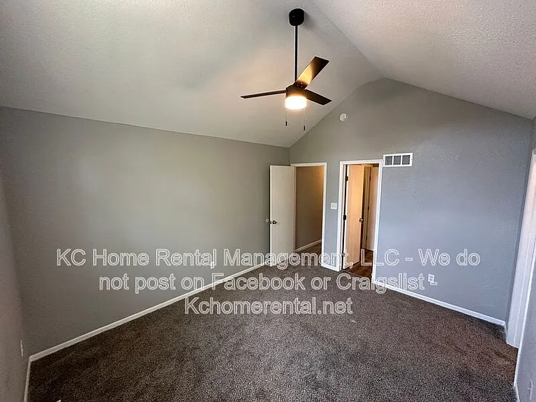 503 SW 4th St — Photo 17