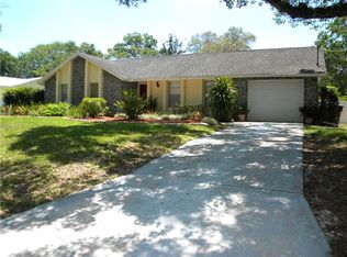 8715 Elmdale Pl, Tampa, FL 33637