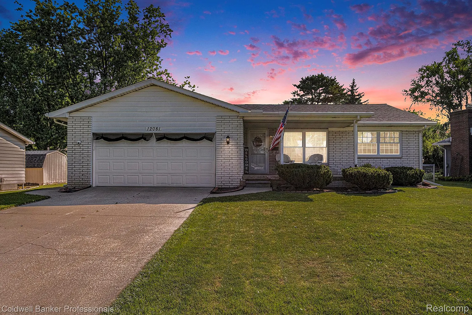 12081 Riverbend Dr photo 1