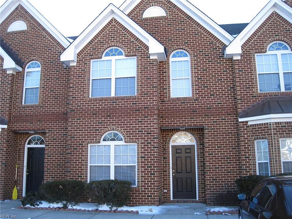 1st image of 524 Salt Aire Ct