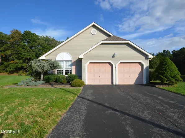 2294 Logan Court, Toms River, NJ 08755