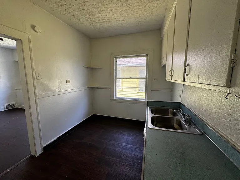 12633 Edmonton Ave, Cleveland, OH — Photo 18