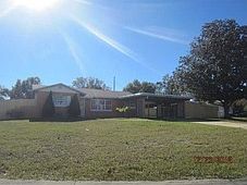 1st image of 906 Linton Ave