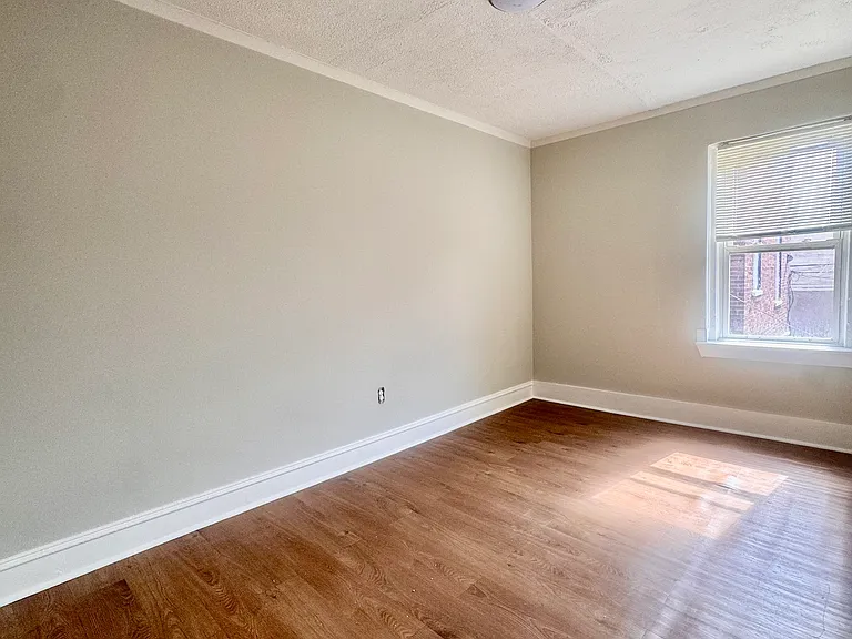 352 E Main St #2 — Photo 8