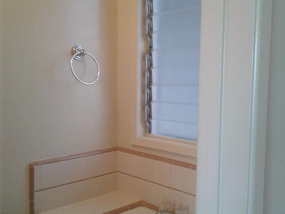5th image of 230 Termino Ave APT 5
