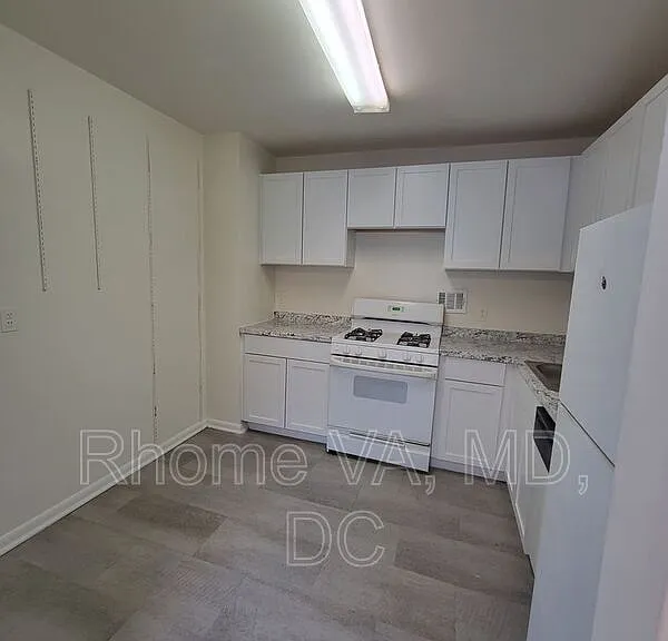 8830 Piney Branch Rd #403 — Photo 13