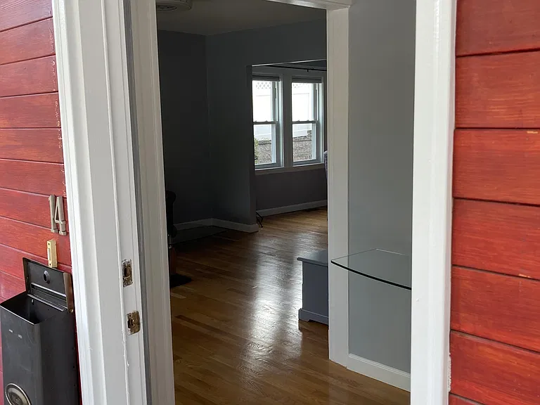14 Aberdeen Ave #B1 — Photo 3