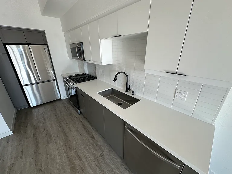 1100 W Temple St — Photo 21