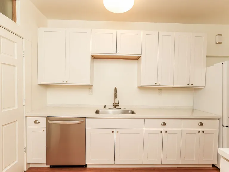 1734 Lincoln St — Photo 9
