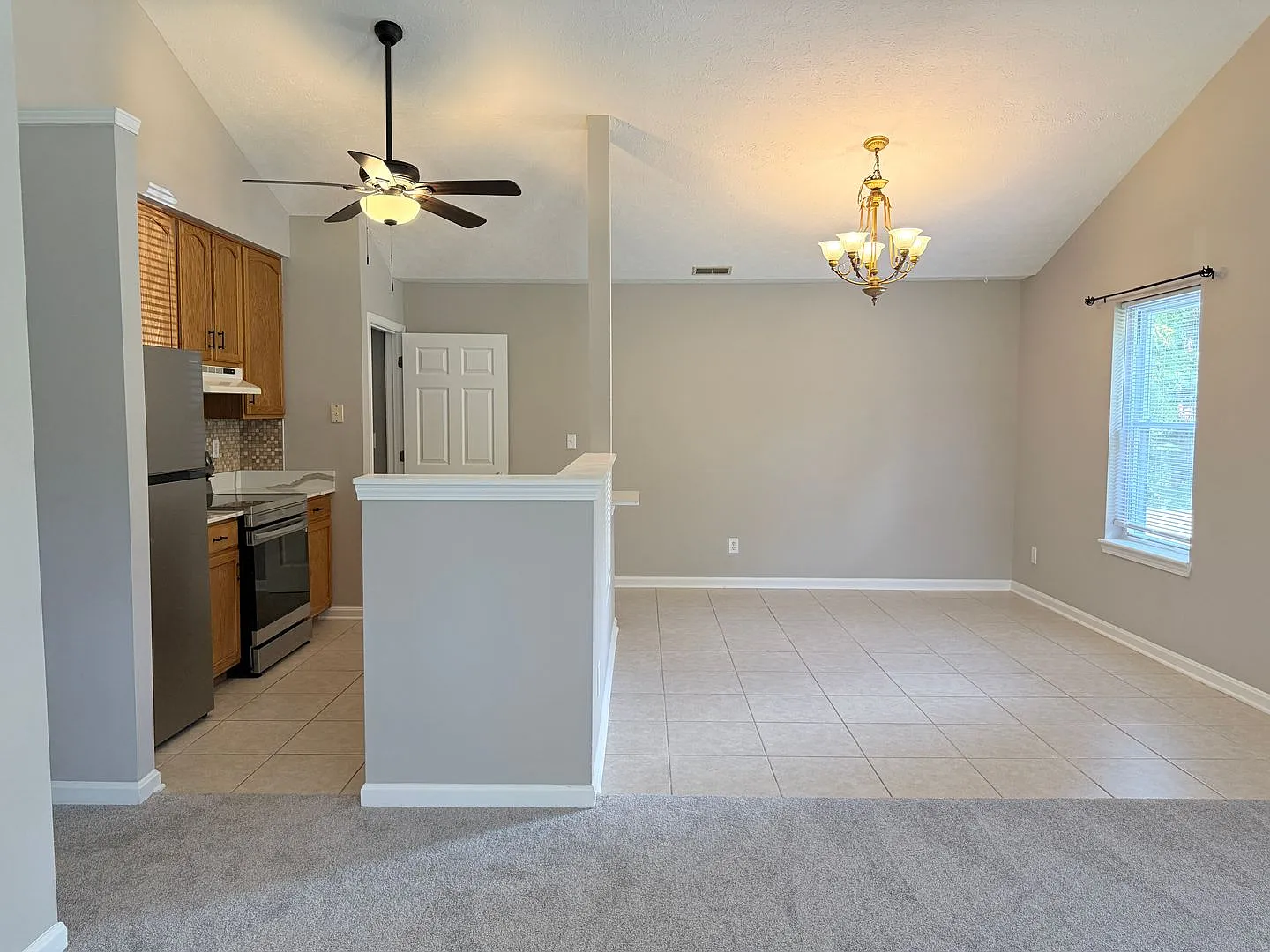 Cozy 3 bed 2 bath home — Photo 3