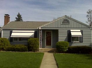 66 Belmont Rd, Cranston, RI 02910