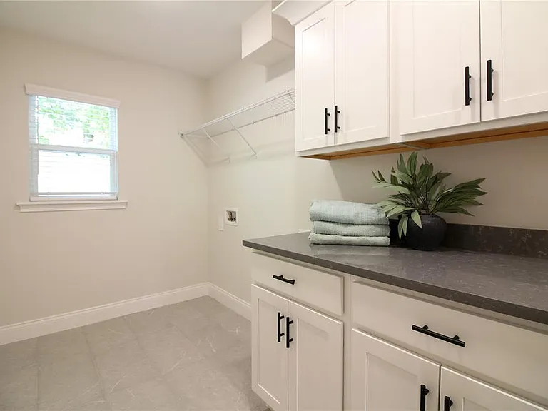 1242 Dorothy St — Photo 13