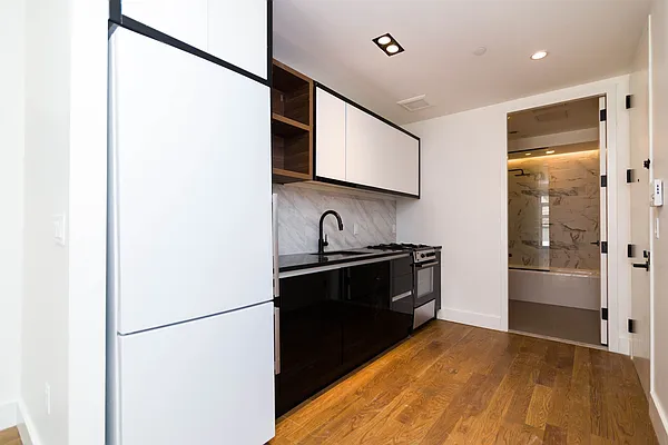 Rented by Nooklyn NYC LLC | media 8