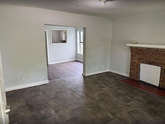 2nd image of 4011 Hooker Rd