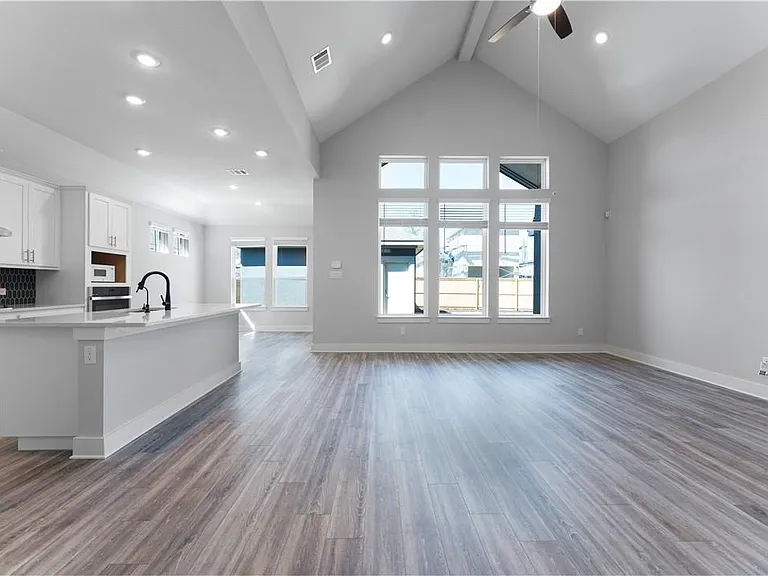 1101 Kerrwood Way — Photo 11
