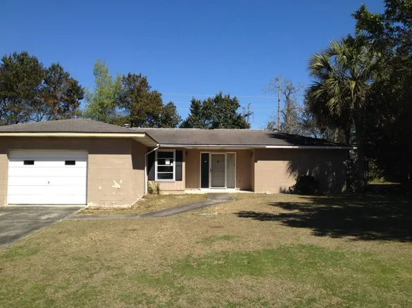 11 Lake Court Loop, Ocala, FL 34472