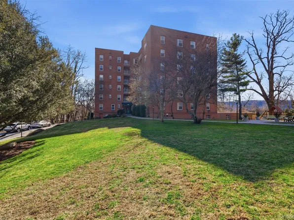 555 Broadway #2G, Hastings-on-Hudson, NY 10706