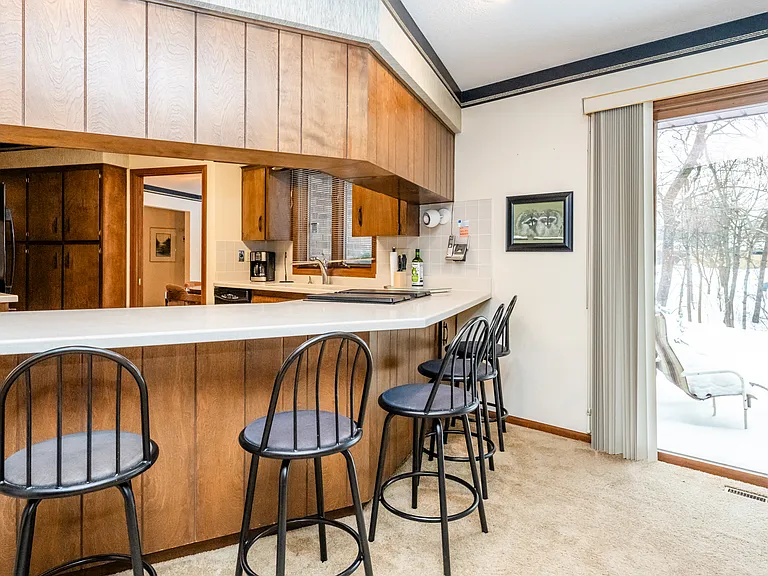 1319 Lewis Ave — Photo 20