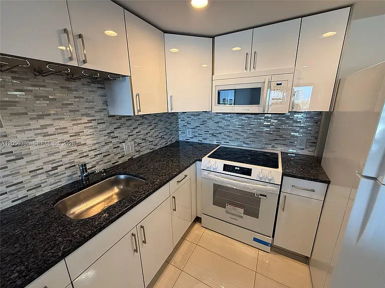 13155 Ixora Ct #907 — Photo 23