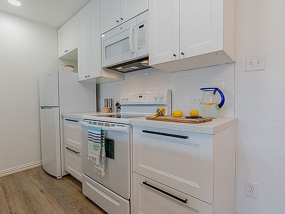 3rd image of 3506 Cove View Blvd APT 203