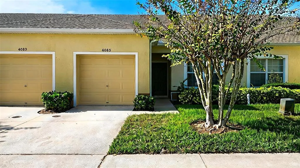 2 bed, 2.0 bath, 1396 sqft, $1,850 — Photo 1