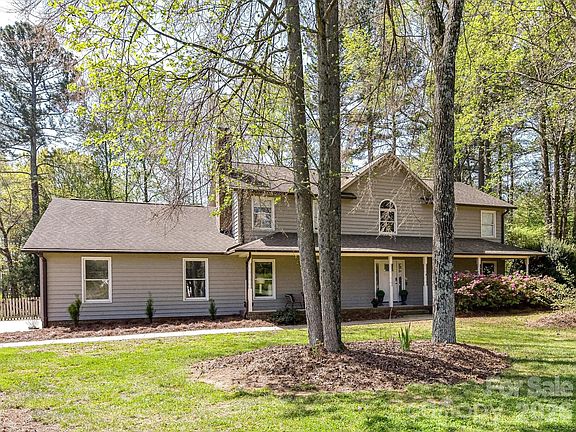2nd image of 142 Scotland Dr
