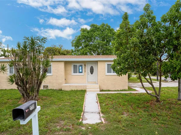 2730 NW 8th St, Pompano Beach, FL 33069