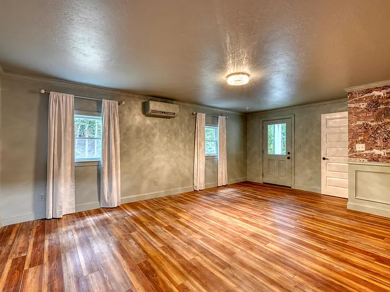 45 Mountain Stream Rd — Photo 19