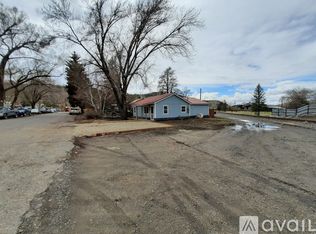 220 Oak Ave, Paonia, CO 81428