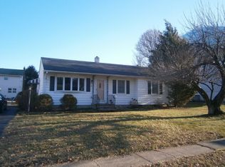 16 Elmont Rd, Hamilton, NJ 08610