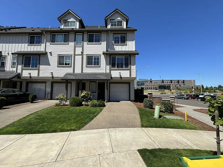 12949 SW Meadbrook Ln — Photo 2
