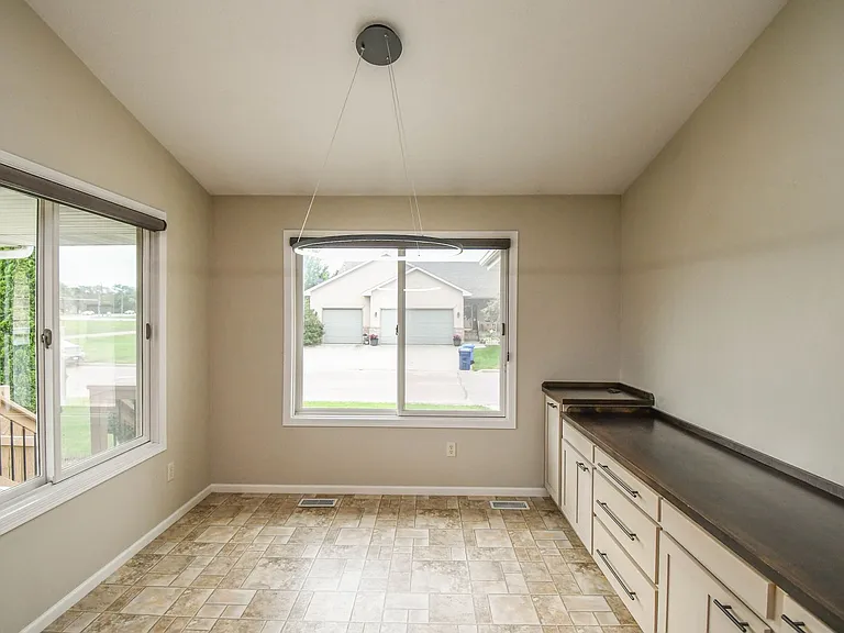3436 W 84th Pl — Photo 14