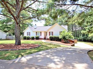 95 Mallie Ct, Hampton, GA 30228