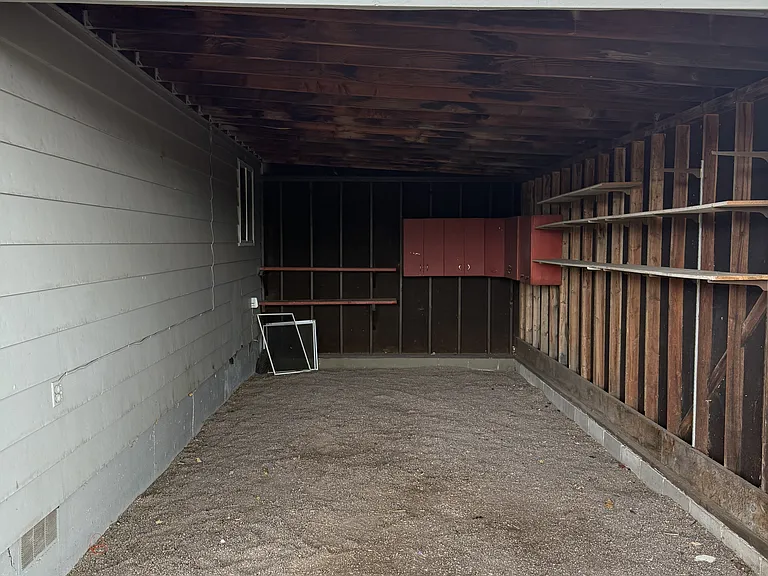 1308 Harrison Rd — Photo 2