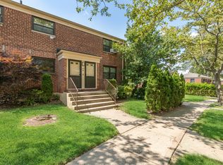 219-48 75th Ave, Oakland Gardens, NY 11364