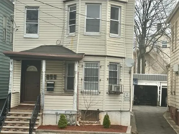 423 Franklin St, Elizabeth, NJ 07206