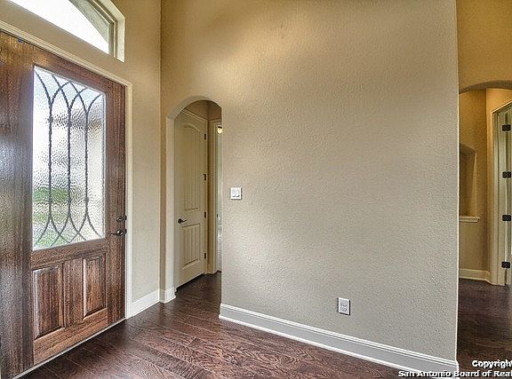 2nd image of 4515 Avery Way