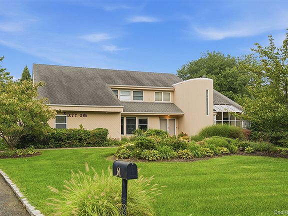 2nd image of 61 Villanova Lane