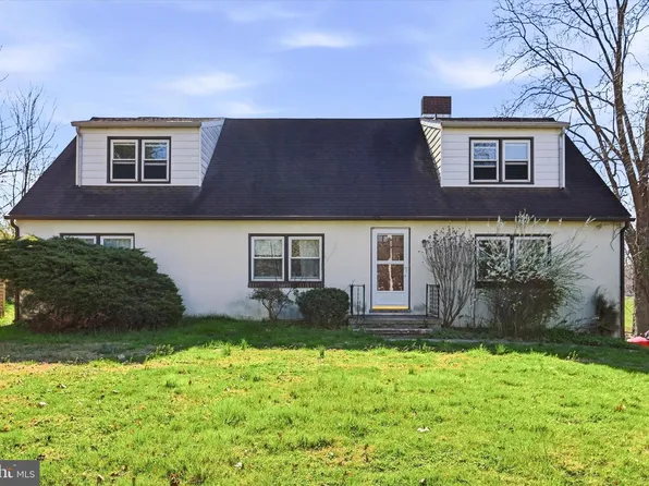 2004 Kings Row Rd, Oxford, PA 19363