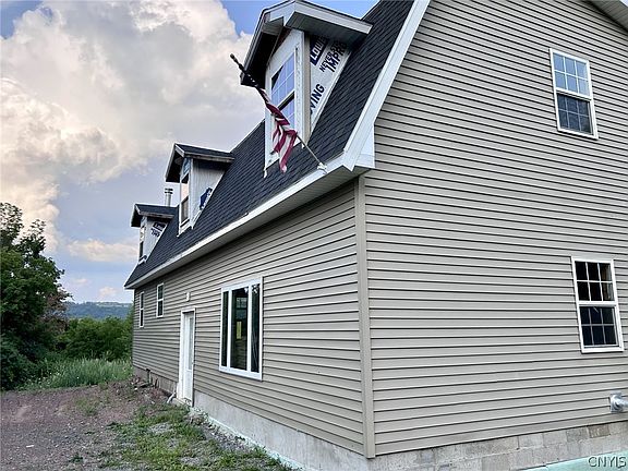 3rd image of 5804 West Rd